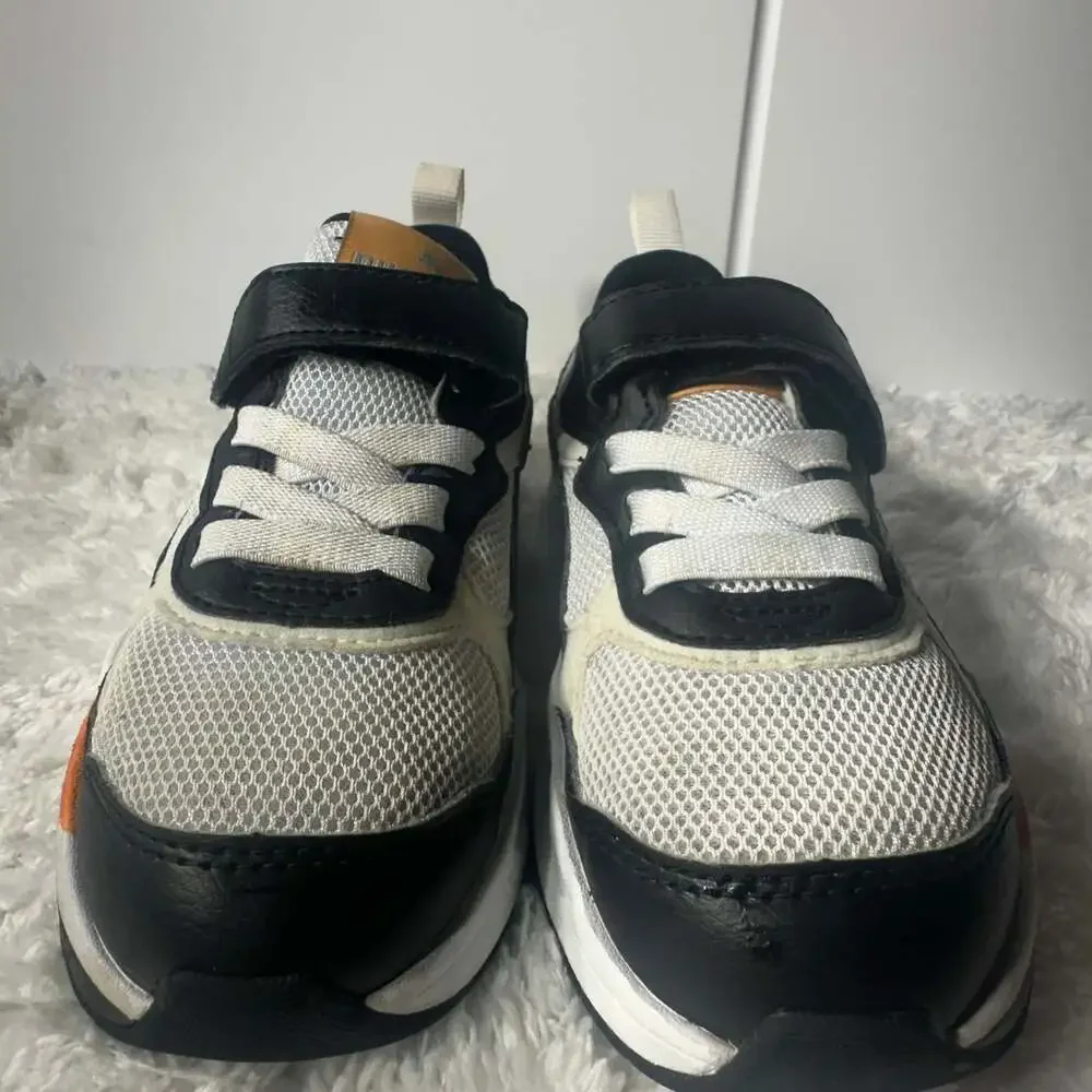 Puma Trinity AC+ PS Sneaker White Black-Vapor Gray-Clementine Kids Size11